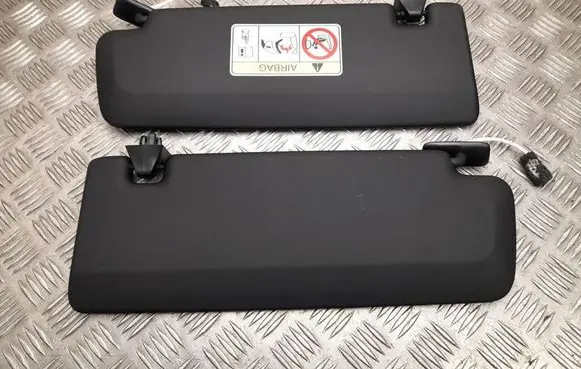 Polestar 4 Sun visor 