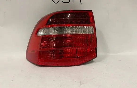 Porsche Cayenne (9PA) Rear/tail lights 7LP945207A 7L5945207A