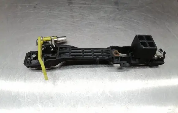 Lexus IS 220D-250-350 Rear door exterior handle/bracket 
