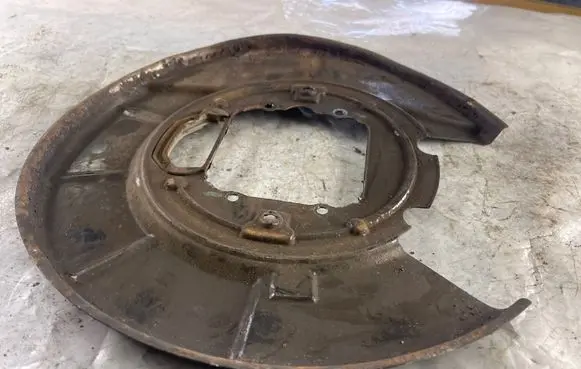 BMW X5 E53 Rear brake disc plate dust cover