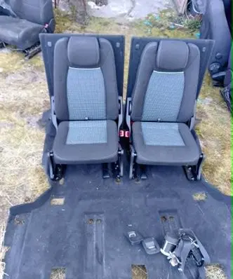 Ford Galaxy Third row seats 026