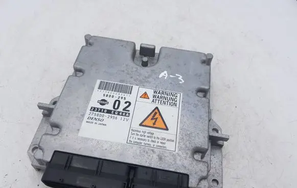 Nissan X-Trail T30 Engine control unit/module 23710EQ44A 2758002956 5800295