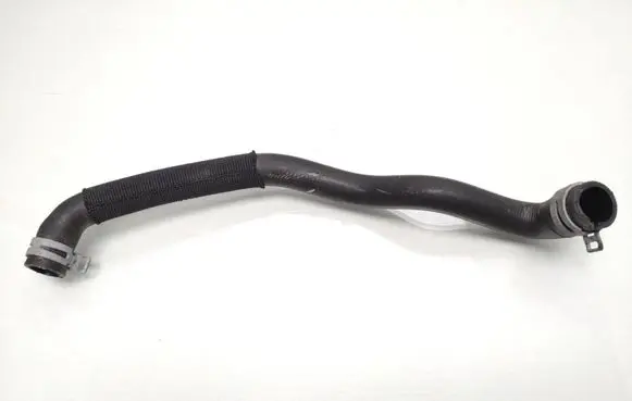 Volvo V40 Engine coolant pipe/hose 31474986