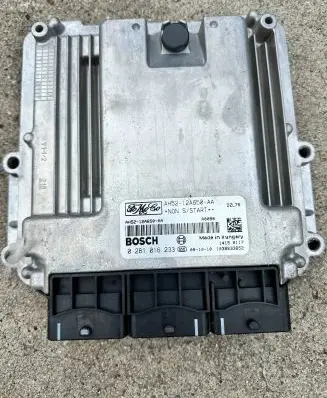 Land Rover Freelander 2 - LR2 Engine control unit/module AH5212A650AA 0281016233