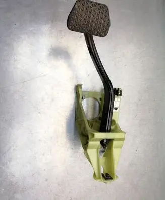 BMW 7 E65 E66 Brake pedal 6752517