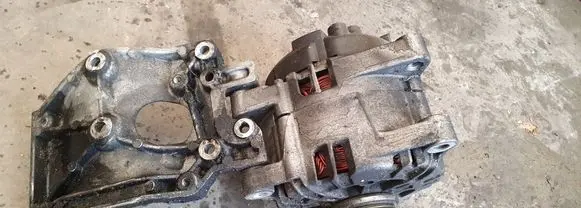 Peugeot 5008 Generator/alternator 9665617780