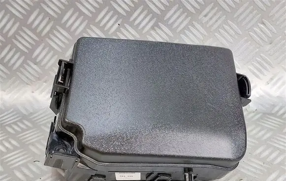 KIA Carens III Fuse module 91722A4610