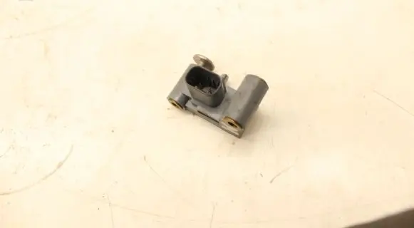 BMW 7 F01 F02 F03 F04 Airbag deployment crash/impact sensor P8TGF30