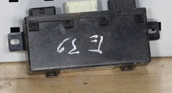 BMW 5 E39 Door control unit/module 613583787739 8378773 689667