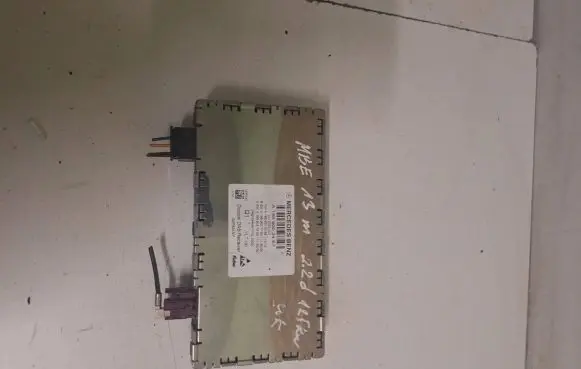 Mercedes-Benz E W212 Antenna control unit A1668202089 A1669003407 A1669027703