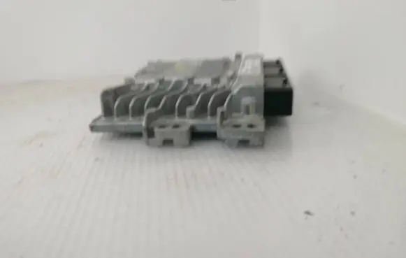 Ford Focus Engine control unit/module BV6112A650NN S180133036