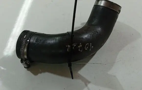 Renault Scenic II - Grand scenic II Intercooler hose/pipe 8200246222A