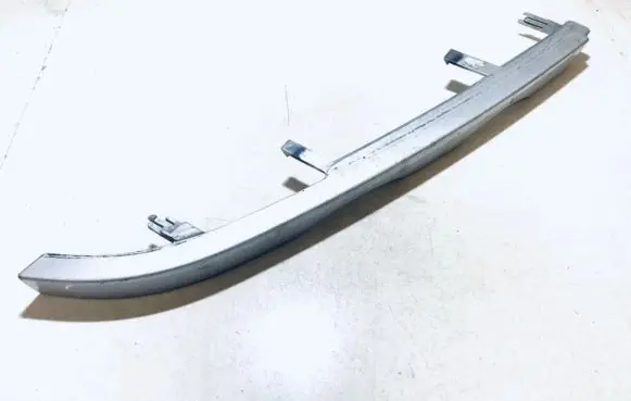 BMW 3 E46 Under headlight/headlamp trim 51138208481 5113-8208481