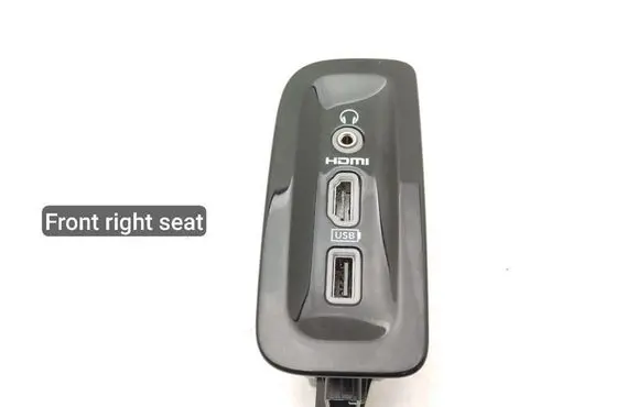 Chrysler Pacifica AUX in-socket connector 68229844AC