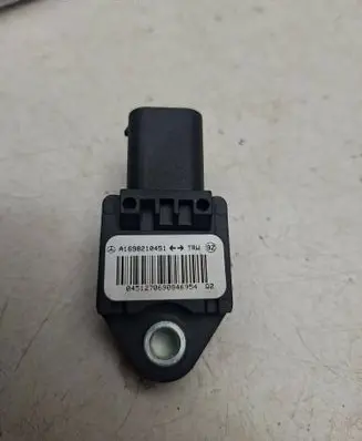 Mercedes-Benz A W169 Airbag deployment crash/impact sensor A1698210451 0451270690846954