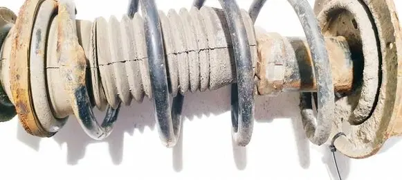 Toyota Yaris Front coil spring 