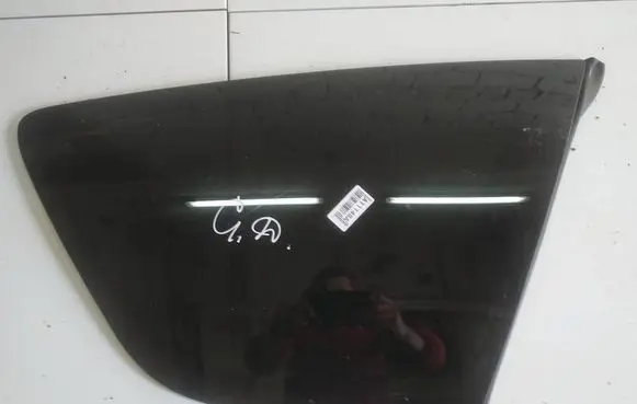 Ford S-MAX Rear side window AS3