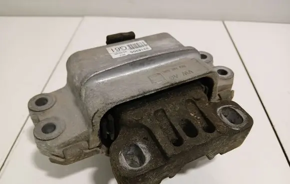 Audi A3 S3 8P Engine mount bracket 1K0199555