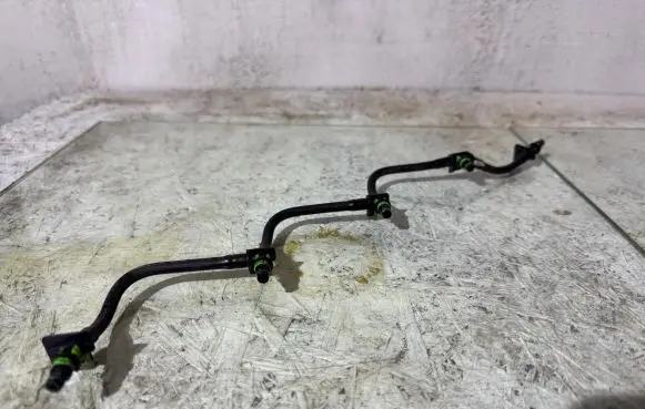 Ford Galaxy Fuel return line/hose X215147