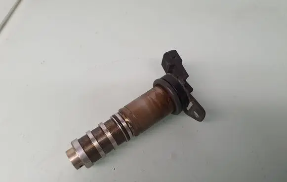 BMW 7 F01 F02 F03 F04 Camshaft vanos timing valve 8605123 11368605123