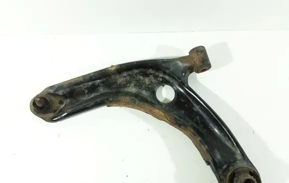 Toyota Yaris Front lower control arm/wishbone