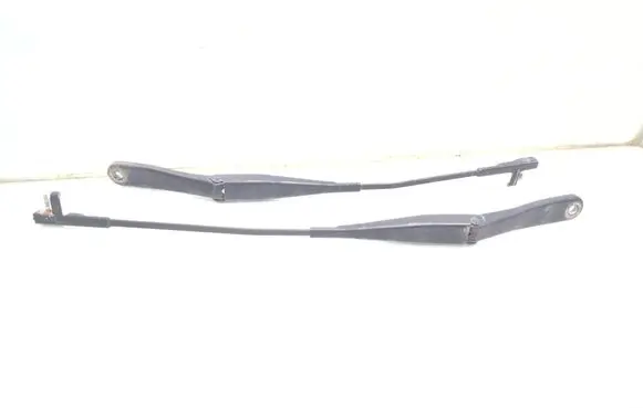Opel Astra H Front wiper blade arm 13111219 13111220