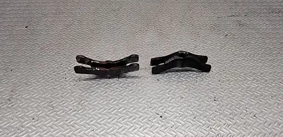 Opel Corsa D Fuel Injector clamp holder 