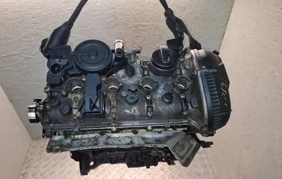 Audi A5 8T 8F Engine 06H103021J