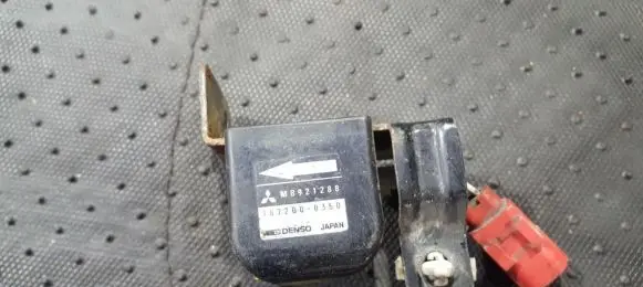 Mitsubishi Pajero Airbag deployment crash/impact sensor MB921288 187200-0350