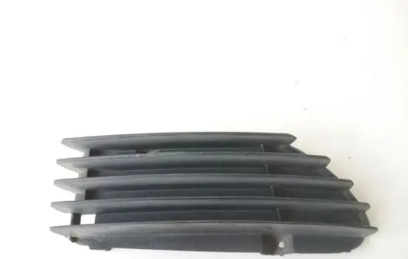 Opel Omega B1 Front bumper lower grill 90458187
