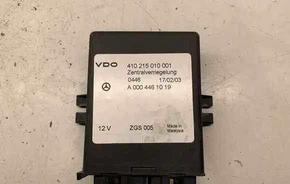 Mercedes-Benz Sprinter W901 W902 W903 W904 Door central lock control unit/module 410215010001 A0004461019 0446