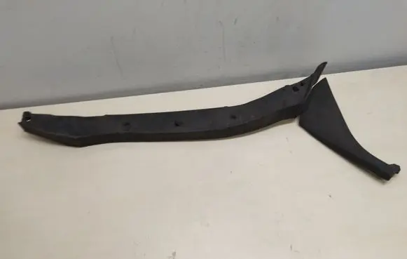 Audi A8 S8 D4 4H Fender foam support/seal 4H0821112B
