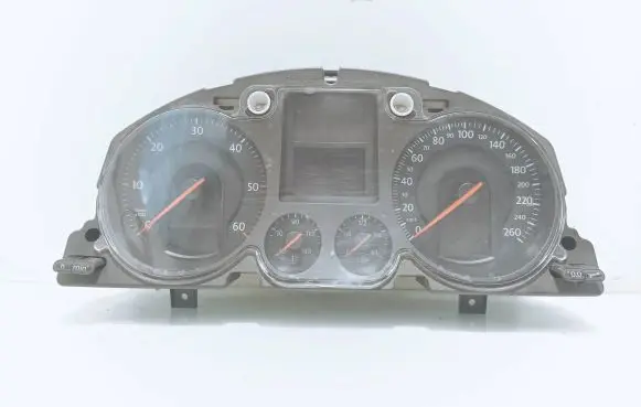 Volkswagen PASSAT B6 Speedometer (instrument cluster) A2C53145550
