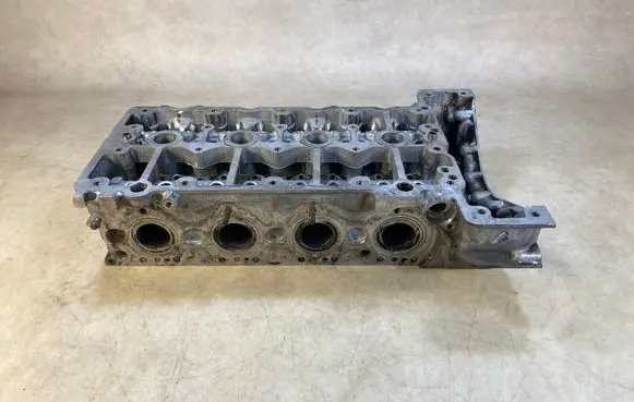 Mercedes-Benz C W203 Engine head R2710161201