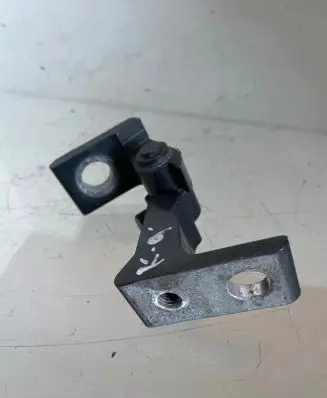 Audi A4 S4 B8 8K Rear door upper hinge 8K0831401E 2970802S