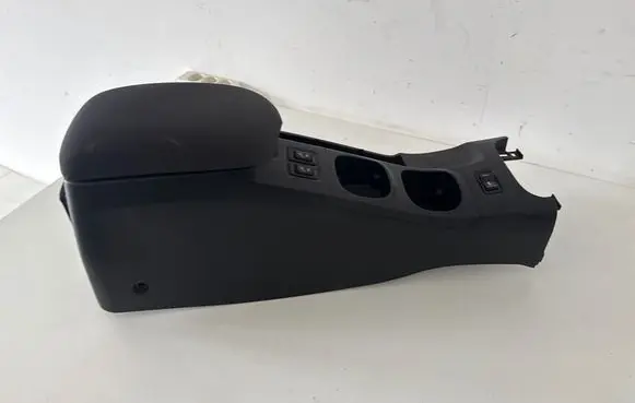 Nissan Primera Center console 