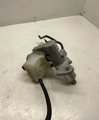 Audi A5 8T 8F Master brake cylinder 8K0611301A 8K0611301