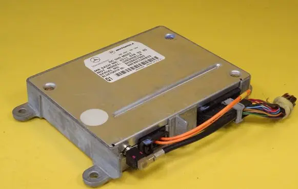 Mercedes-Benz CLK A209 C209 Bluetooth control unit module A2118209285