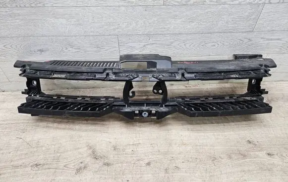 Volkswagen Polo VI Front bumper upper radiator grill 2GS805705D