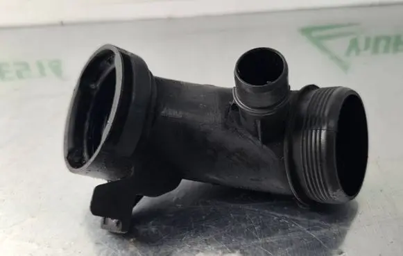 Air intake hose/pipe