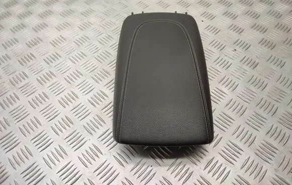 Opel Insignia B Armrest 