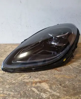 Porsche Macan (95B) Headlights/headlamps set 