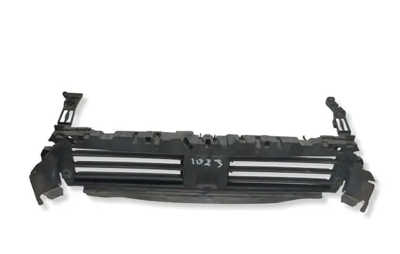 Audi A4 S4 B9 Intercooler air guide/duct channel 8W0807739 8W0807711