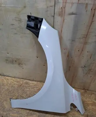 Volvo V40 Fender 