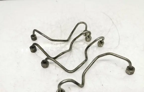 Ford Mondeo MK IV Fuel injector supply line/pipe 
