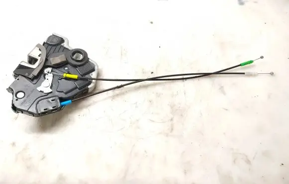 Lexus GS 250 350 300H 450H Front door lock 4G2319