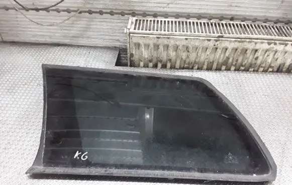 Mitsubishi Lancer Rear side window