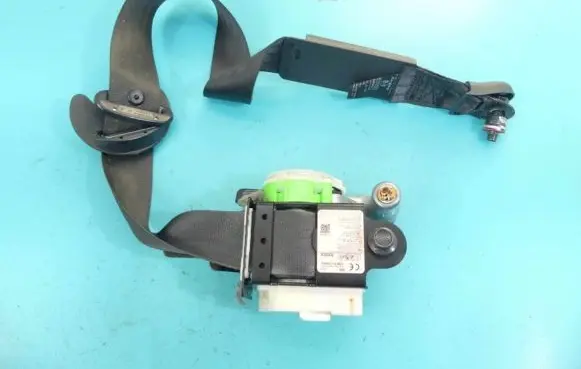 KIA Venga Front seatbelt 88880-1P000 IMPRK1192900