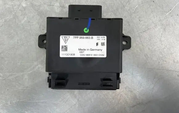 Volkswagen Touareg II Other control units/modules 7PP959663B