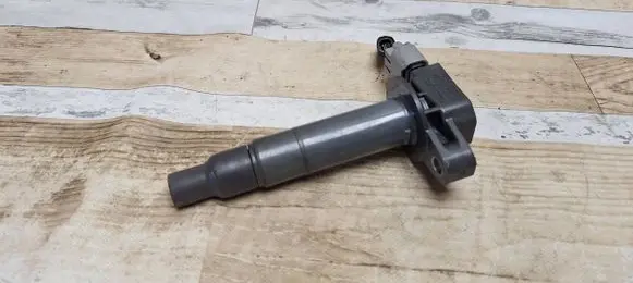 High voltage ignition coil